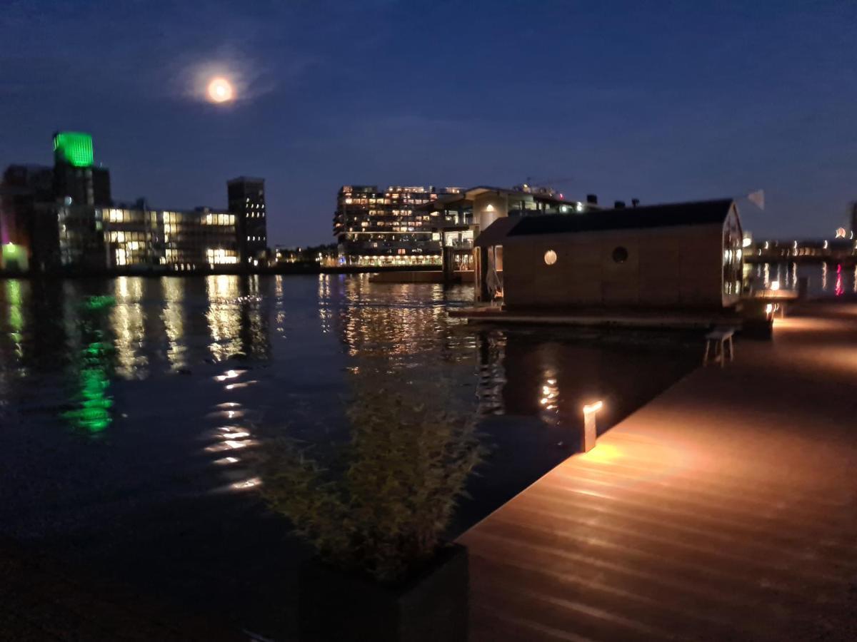 Wikkelboat Nr2 At Floating Rotterdam Rijnhaven 호텔 외부 사진