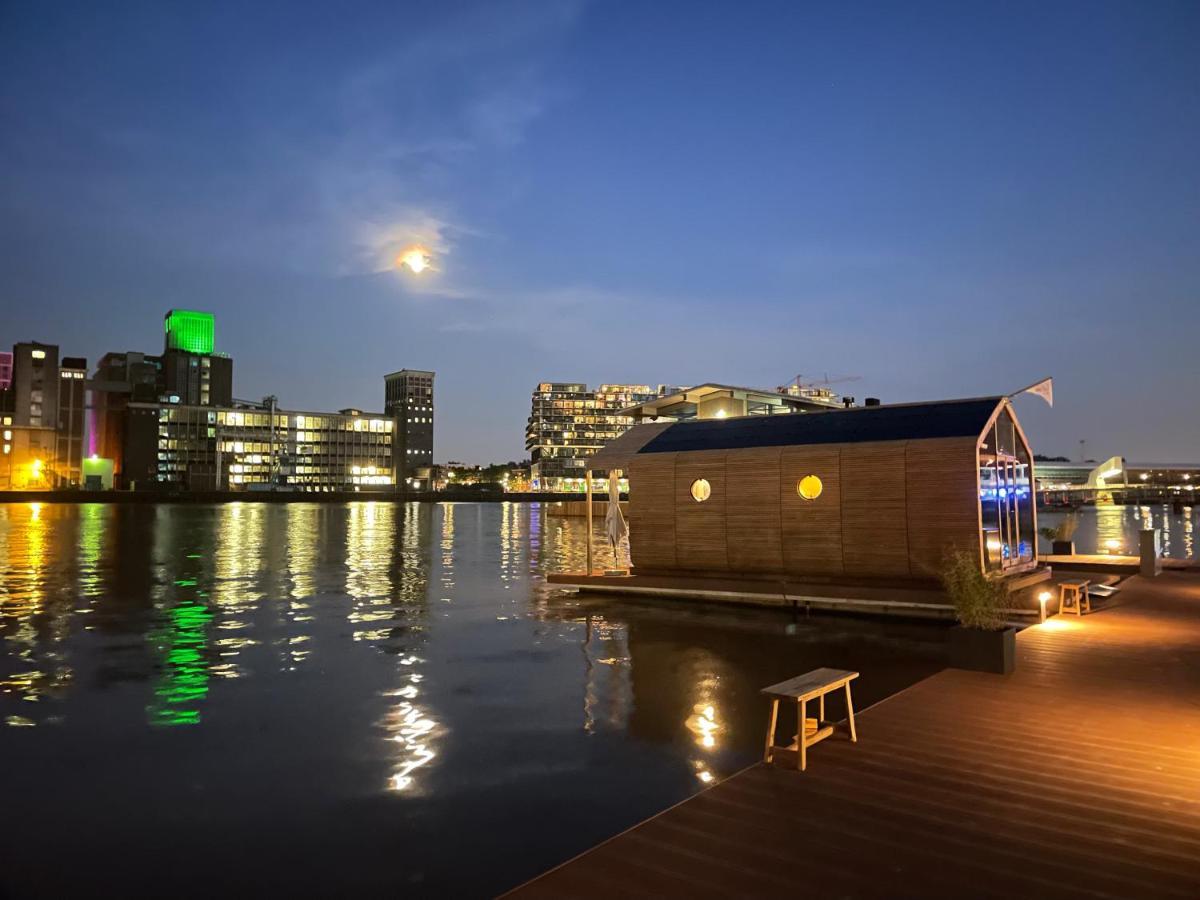 Wikkelboat Nr2 At Floating Rotterdam Rijnhaven 호텔 외부 사진